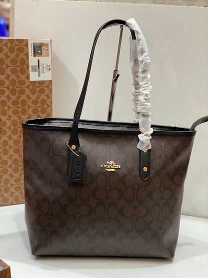 Coach Signature Tote Bag