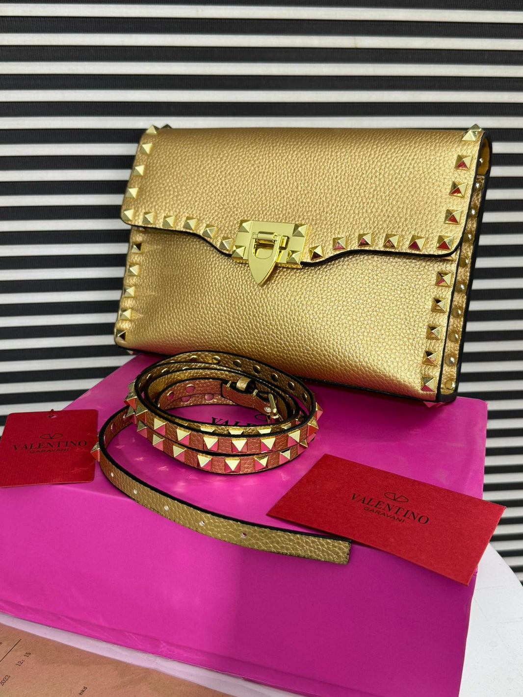 Valentino Garavani Small Rockstud