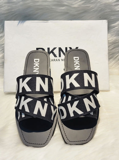 DKNY Signature Slides