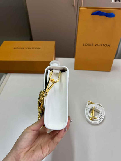 Louis Vuitton Wallet On Chain Capucines