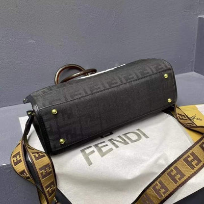 Fendi Sunshine Medium Tote