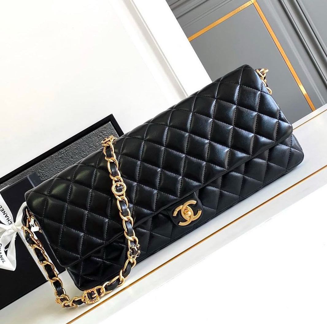 Chanel Maxi Clutch Bag - 5006