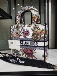 DIOR’ Medium Lady D-Lite Bag