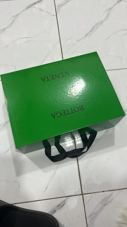 Bottega Veneta Handcrafted Cowhide Leather Tote