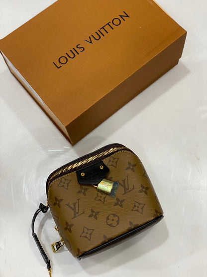 Louis Vuitton Mini Monogram Bag