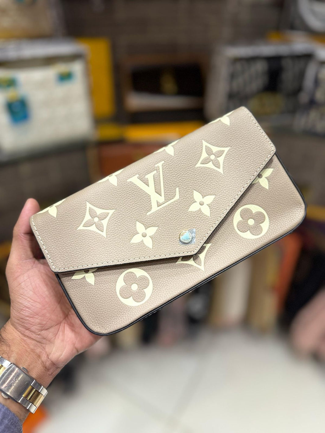Louis Vuitton Fèlicie Pochette