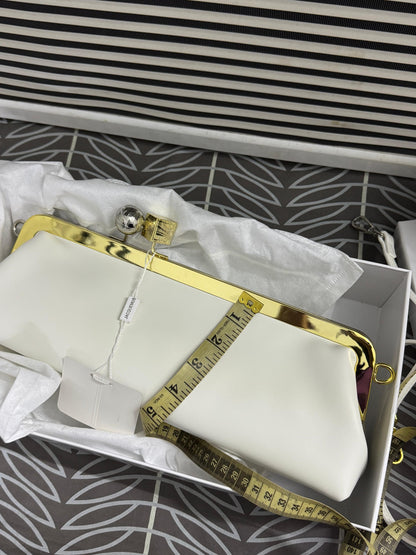 Jacquemes Salon Clutch La Croisiere  Long Clasp Bag