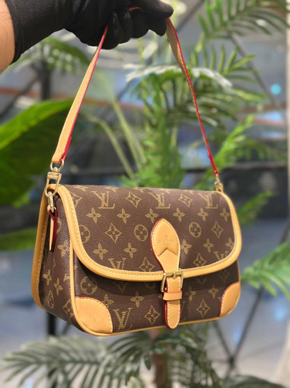 Lv Diane Monogram Bag