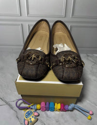Mk fulton signature pumps