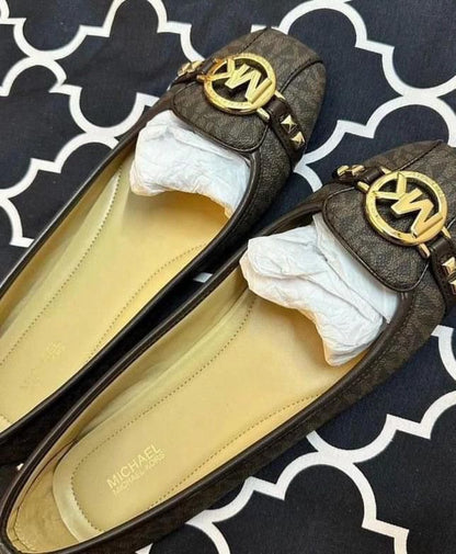 Mk fulton signature pumps