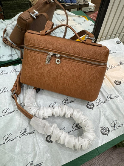 Loro L19 Handbag