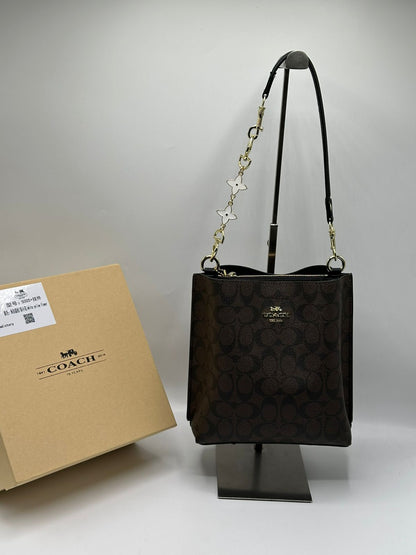 Coach Bucket Bag