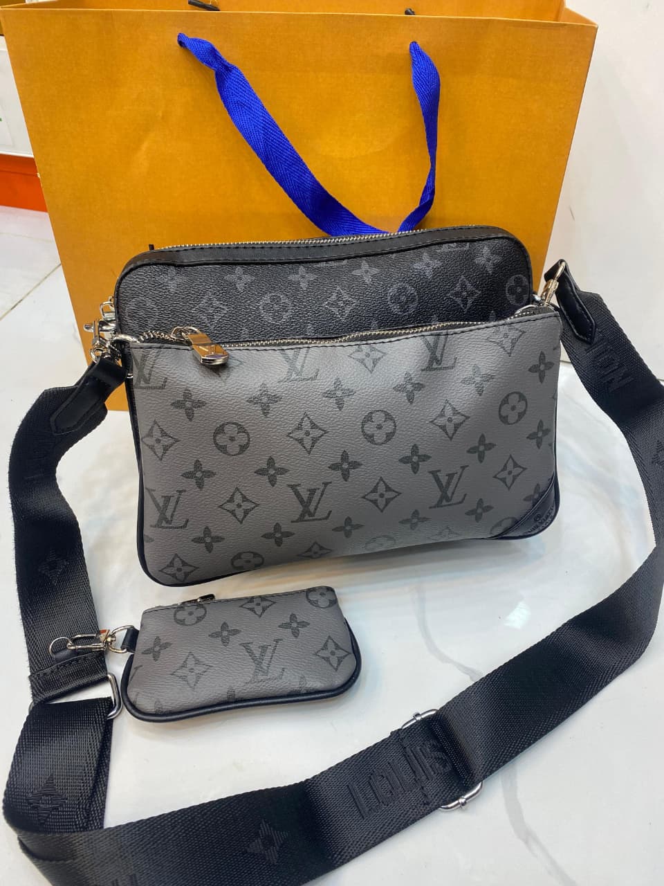 Lou Unisex Crossbody Bag