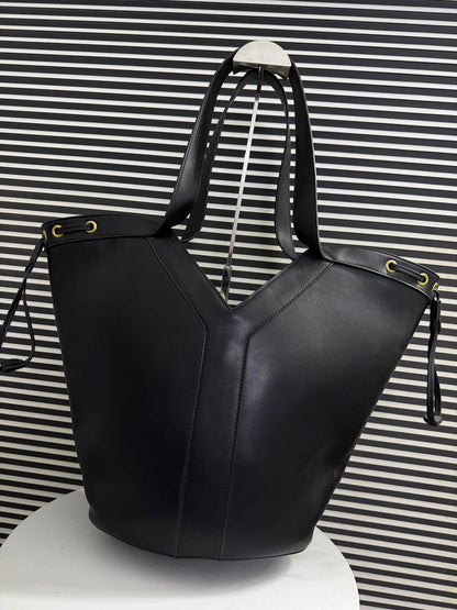 Saint Laurent Y large hobo in leather - Official Model