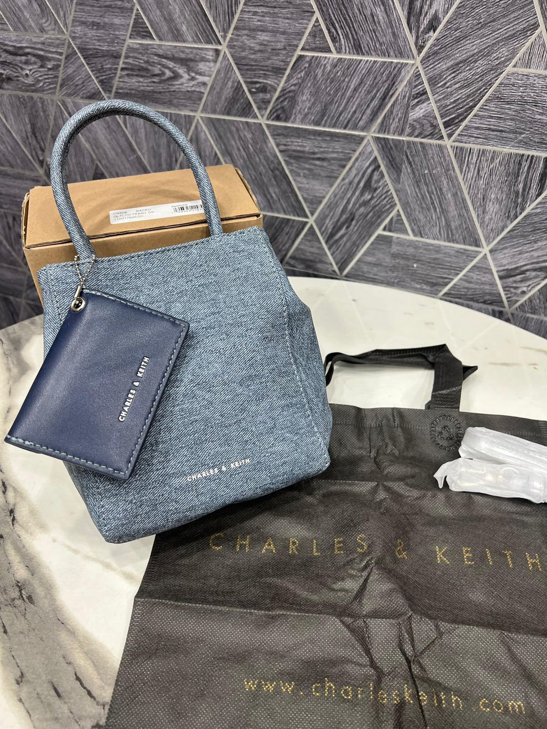 Charles And Keith Matina Crinkle