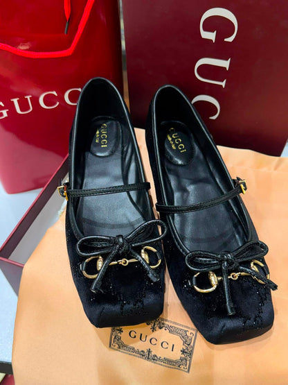 Gucci  Women Horsebit Velvet Ballet Pumps