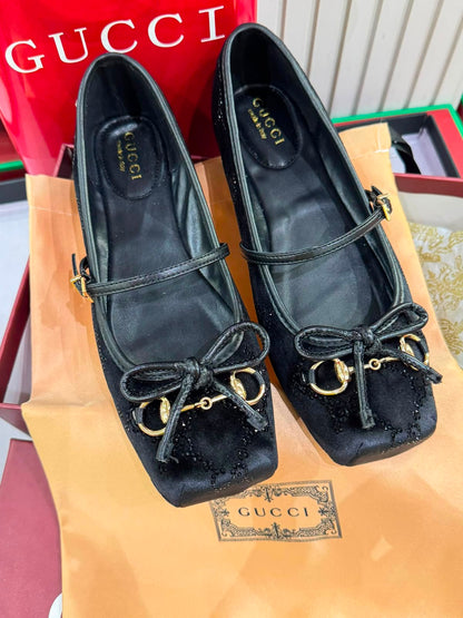 Gucci  Women Horsebit Velvet Ballet Pumps
