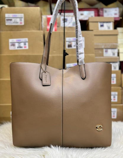Coach North 32 Leather Tote Bag