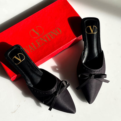 Valentino Mules