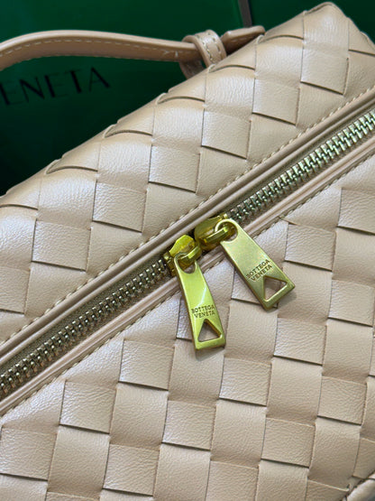 Bottega Veneta Bang Bang Intrecciato leather vanity case
