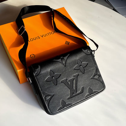 Louis Vuitton Mens crossbody