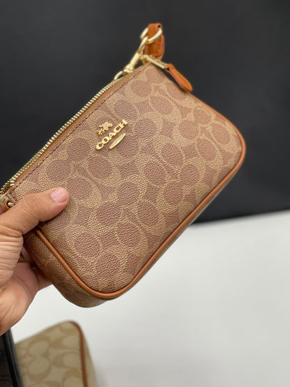 Nolita 19 In Blocked Signature Canvas