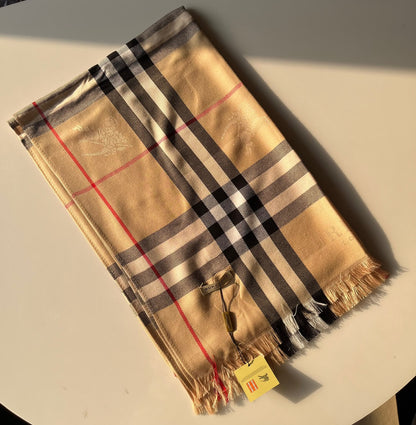 Burberry  Scarf