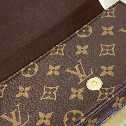 Louis vuitton Monogram Lilly Wallet On Chain