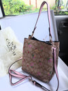 Coach Tote Elegance