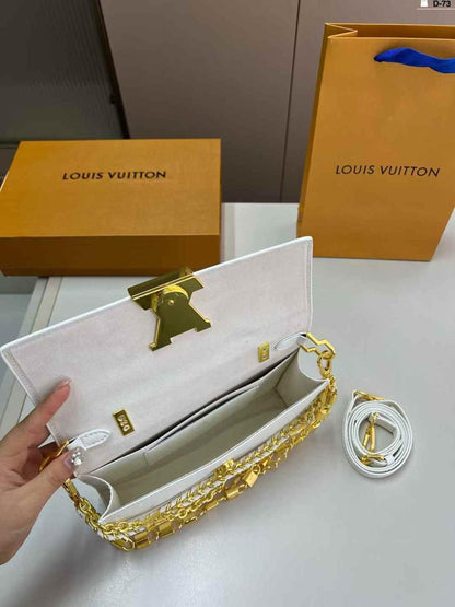Louis Vuitton Wallet On Chain Capucines