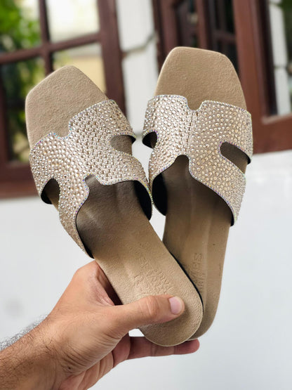 Hermies Logue Stones Flats