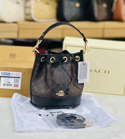 Coach Bucket Bag