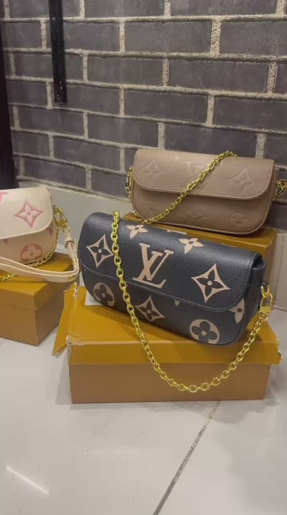Ivy Wallet Bag with Chain